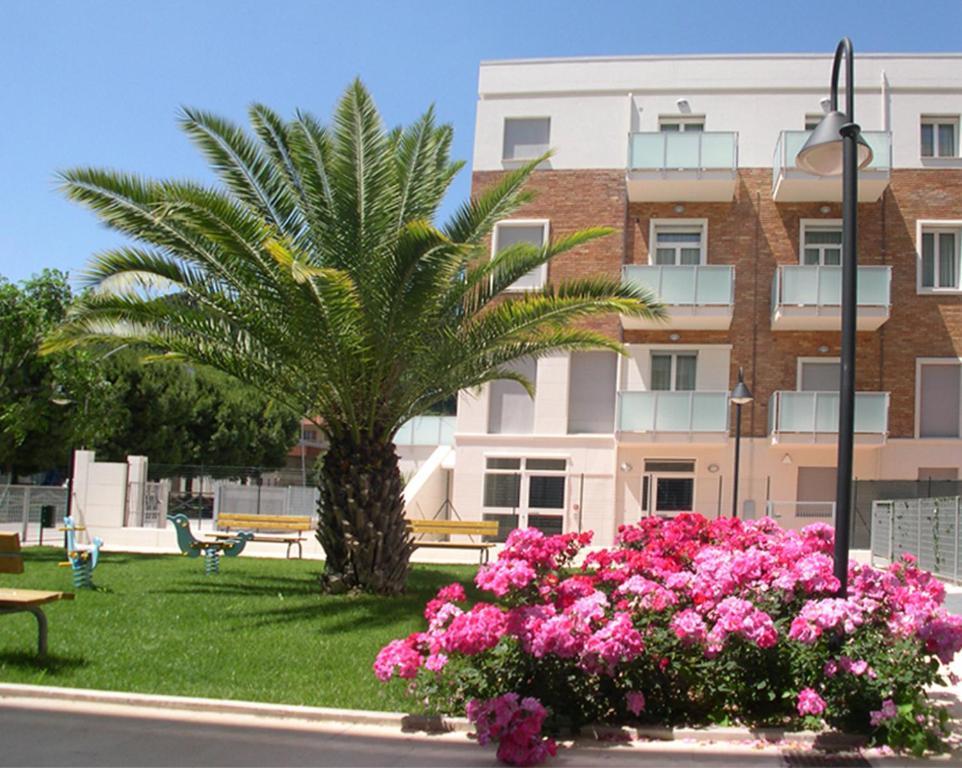 Residence I Delfini Купра-Мариттима Экстерьер фото