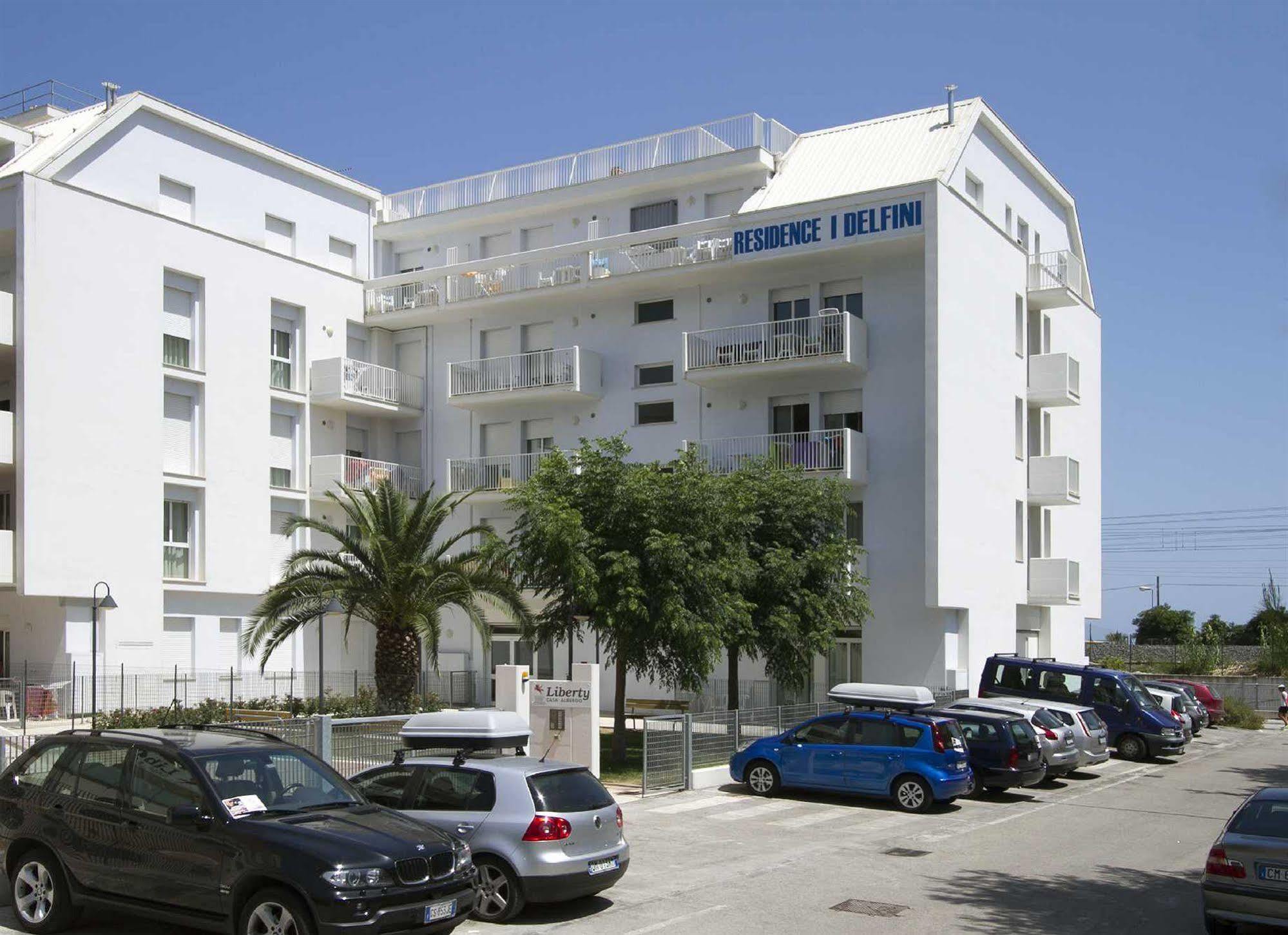 Residence I Delfini Купра-Мариттима Экстерьер фото